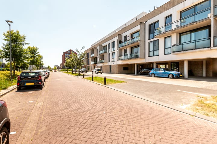 Foto 8 van Olivier van Noortstraat 192