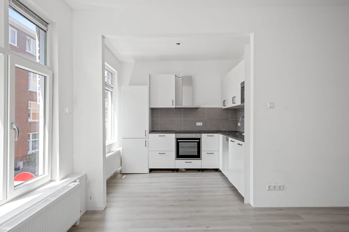 Photo 5 of Sonmansstraat 28-A01