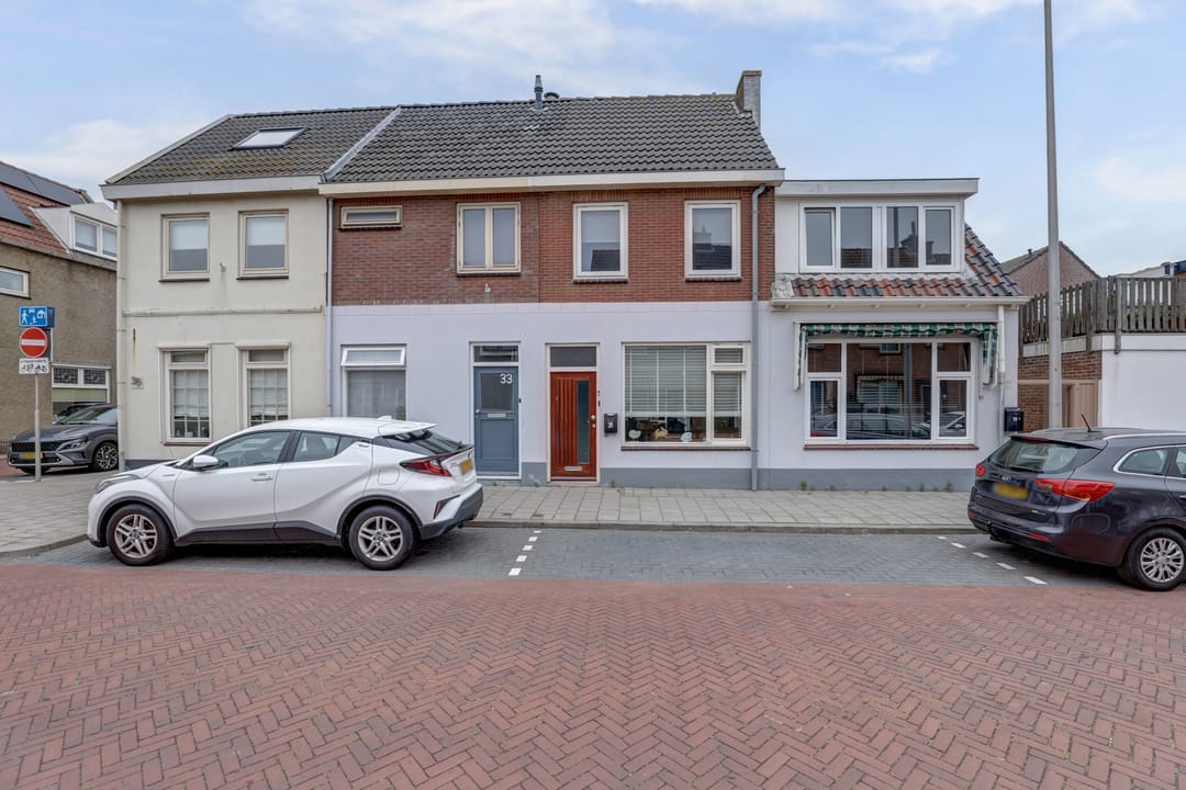 Photo 1 of E.A. Borgerstraat 31