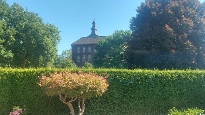 Foto 4 van Michiels van Kessenichstraat 14