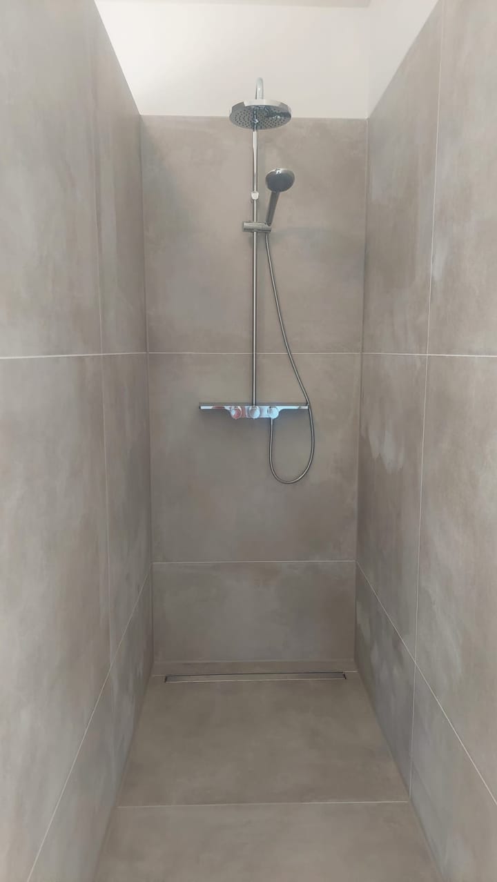 Photo 16 of Michiels van Kessenichstraat 14