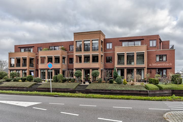 Foto 1 van Burgemeester van Oostenweg 1-L