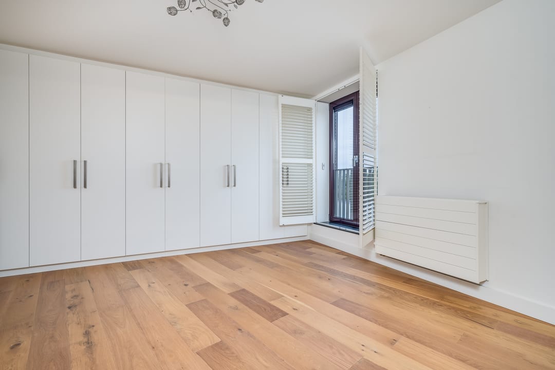 Photo 7 of Burgemeester van Oostenweg 1-L