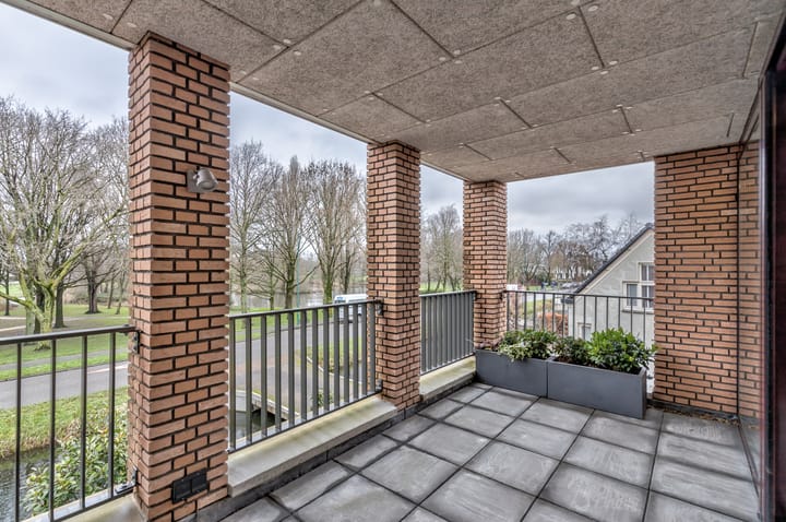 Foto 12 van Burgemeester van Oostenweg 1-L