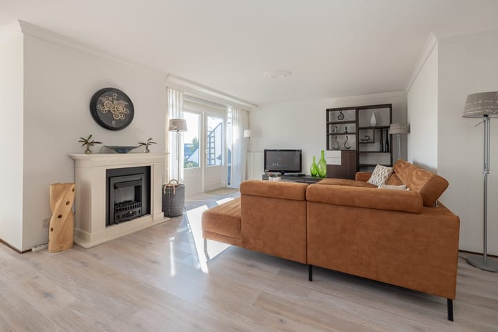 Photo 4 of Thorbeckelaan 1-L