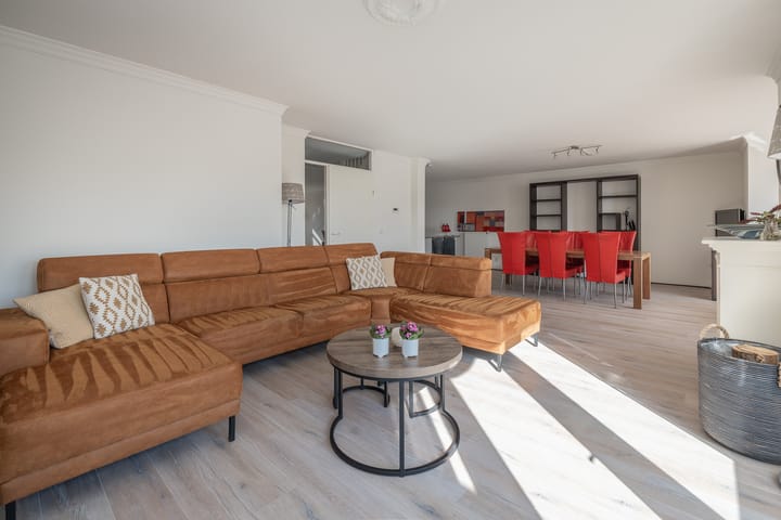 Photo 5 of Thorbeckelaan 1-L