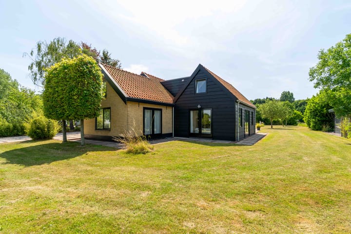 Foto 84 van Langeweg 12