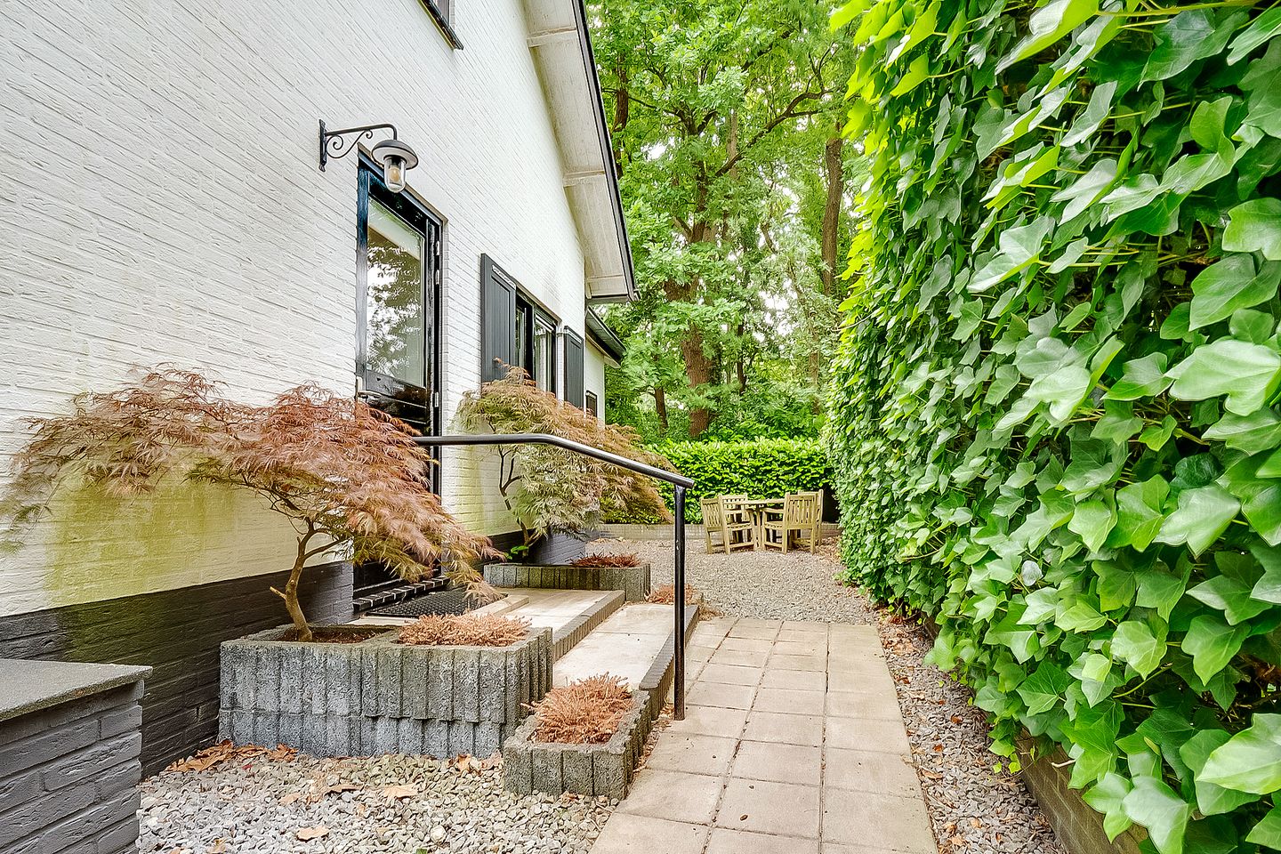 Foto 35 van Burg. Van Holthelaan 1