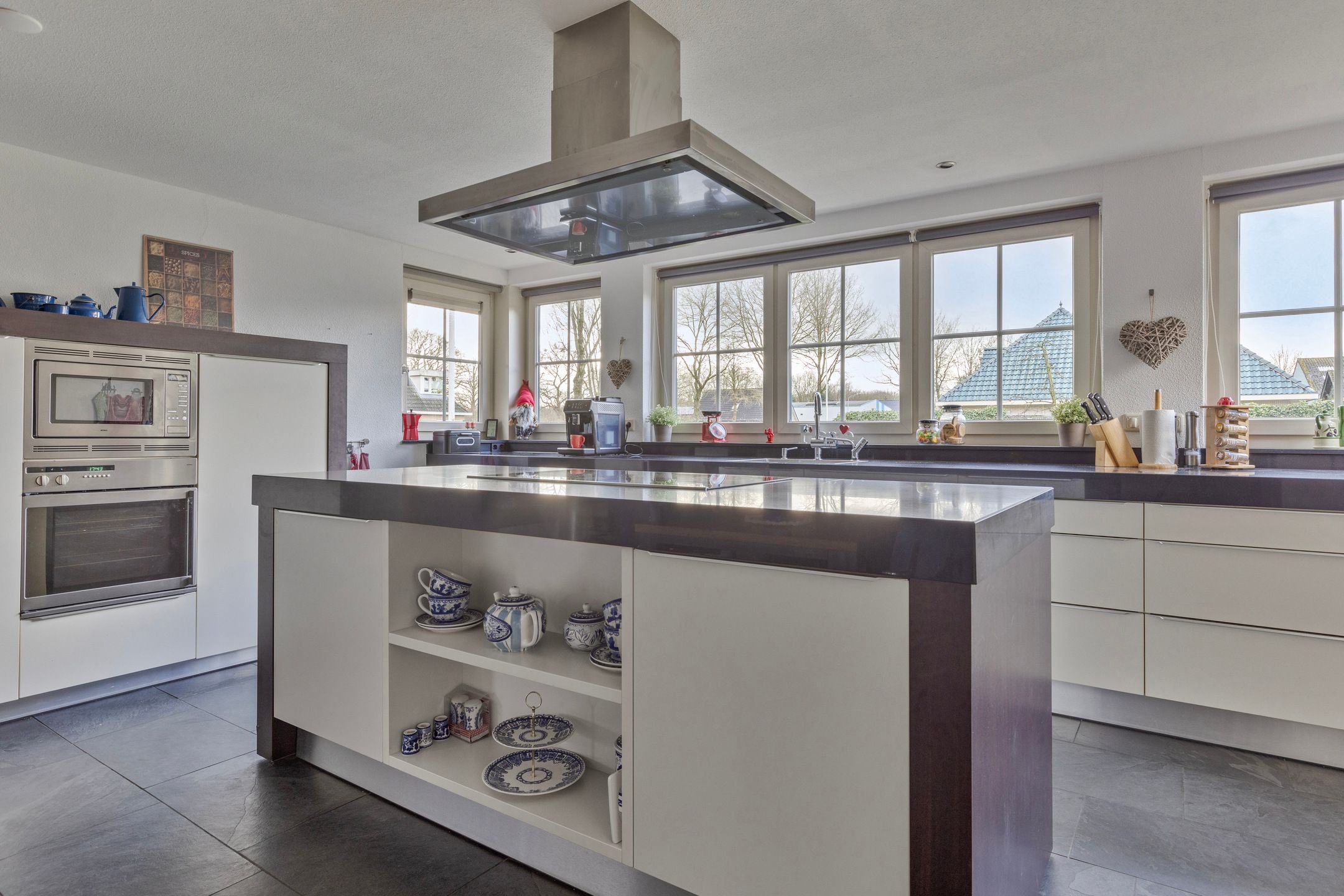 Foto 24 van Bloemakkers 10