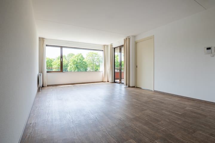 Photo 3 of Athene 109