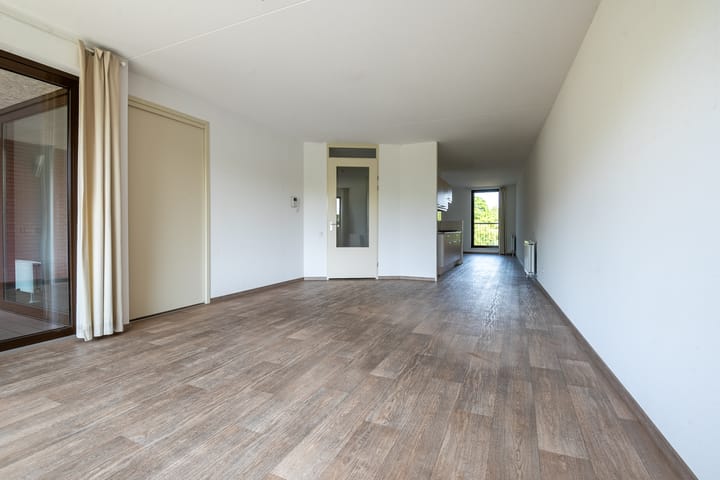 Photo 4 of Athene 109