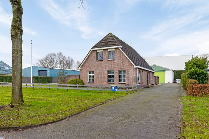 Bloemakkers 10, Gieten