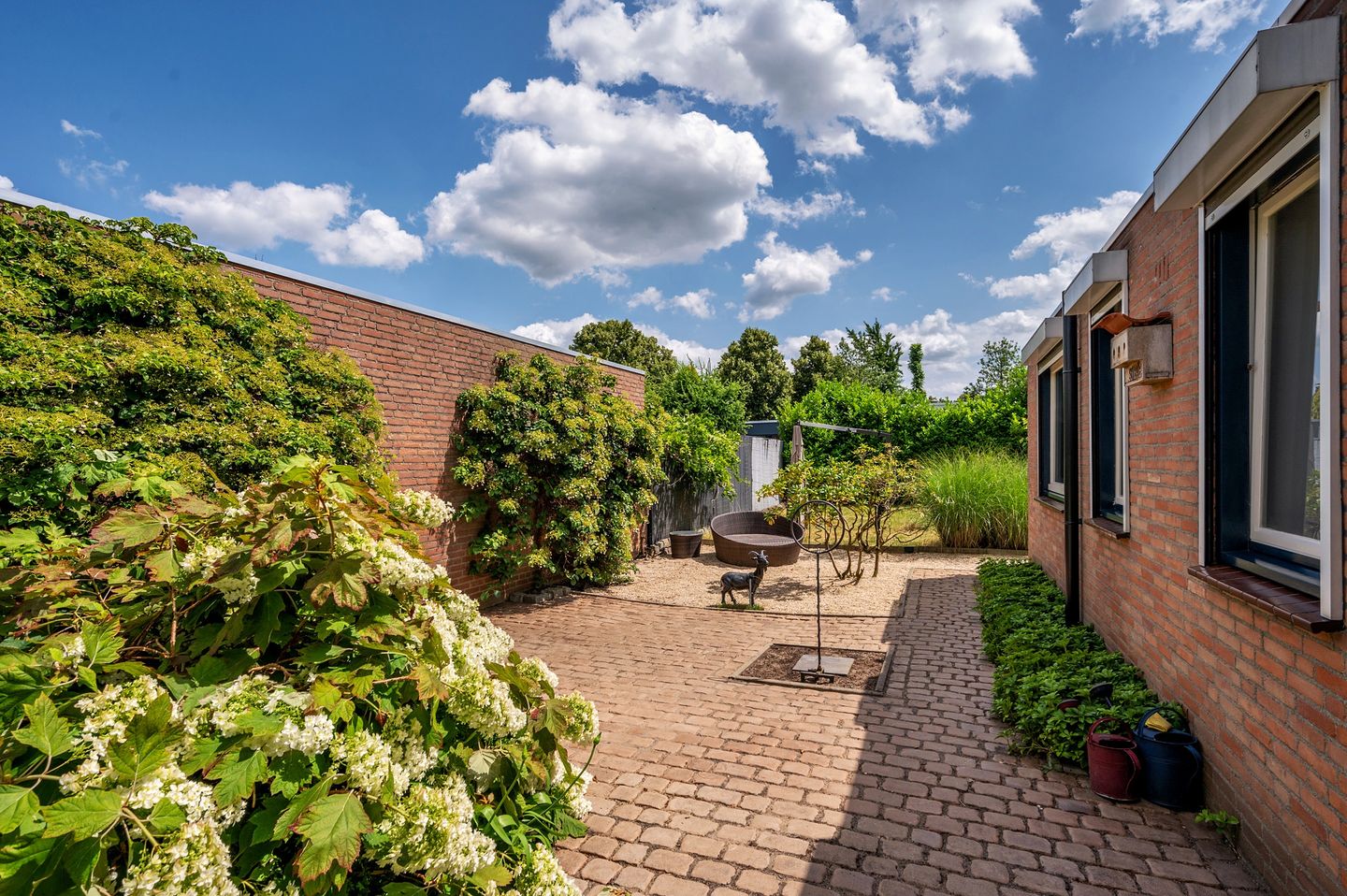 Photo 19 of Constantijnlaan 2