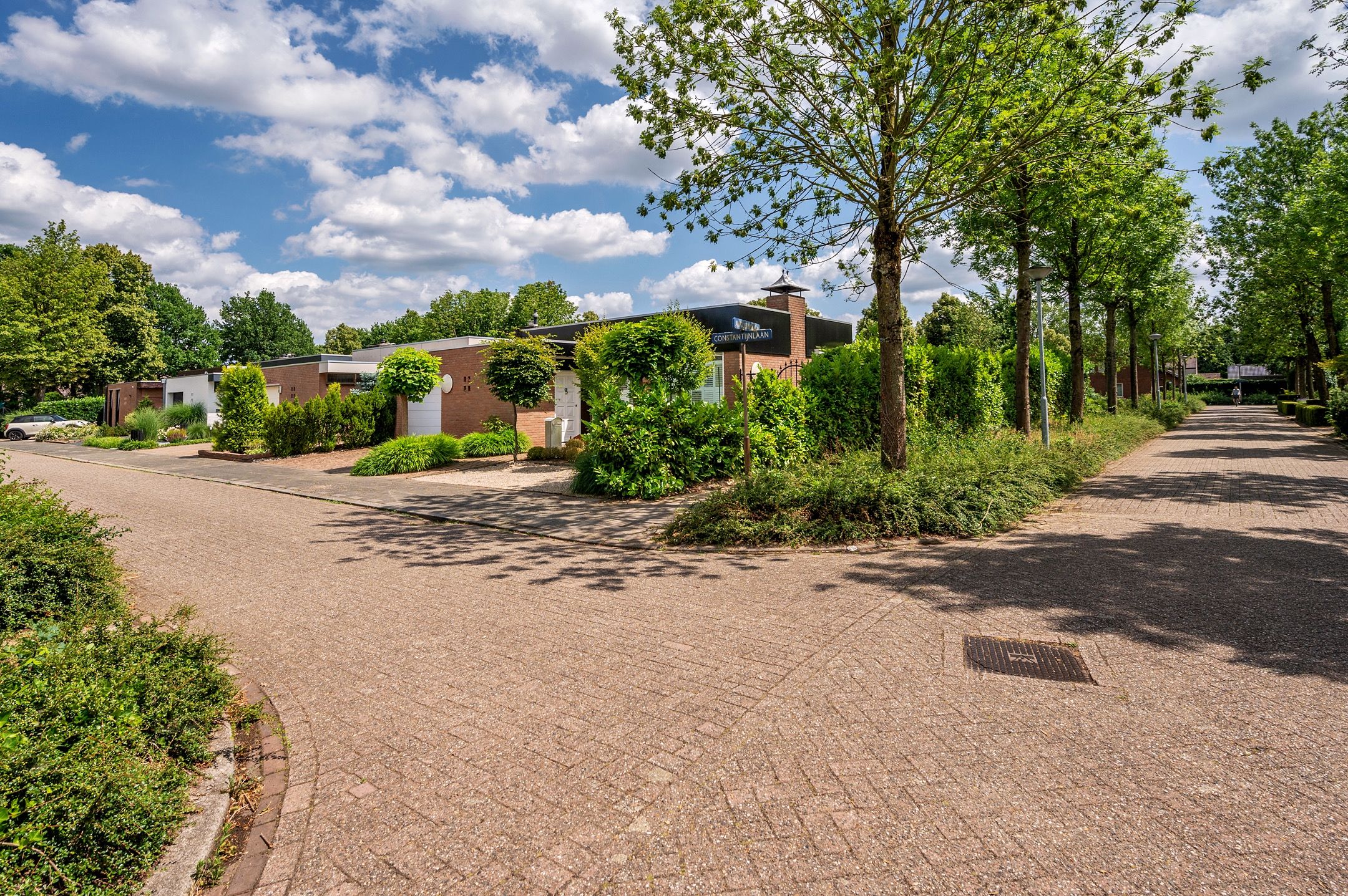 Photo 24 of Constantijnlaan 2
