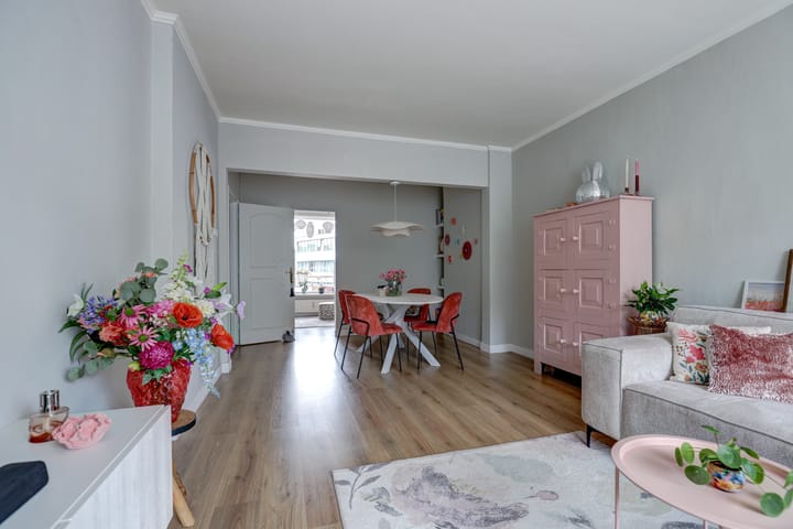 Photo 3 of Boulevard 1945 312