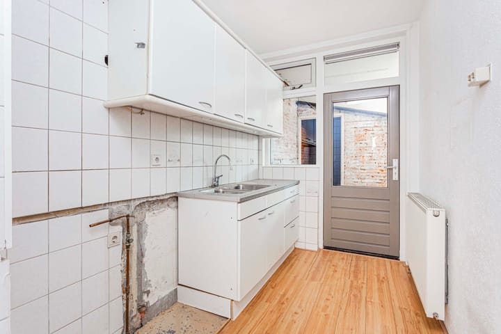 Photo 14 of Beukstraat 25