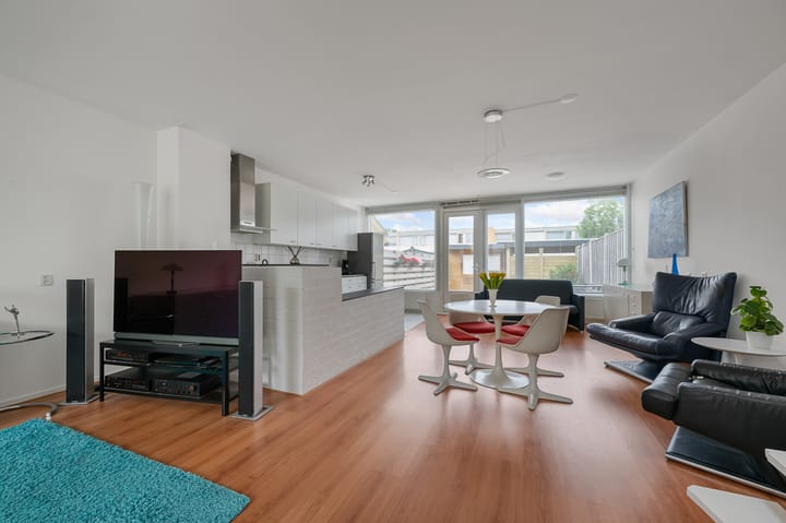 Photo 10 of Zegge 85