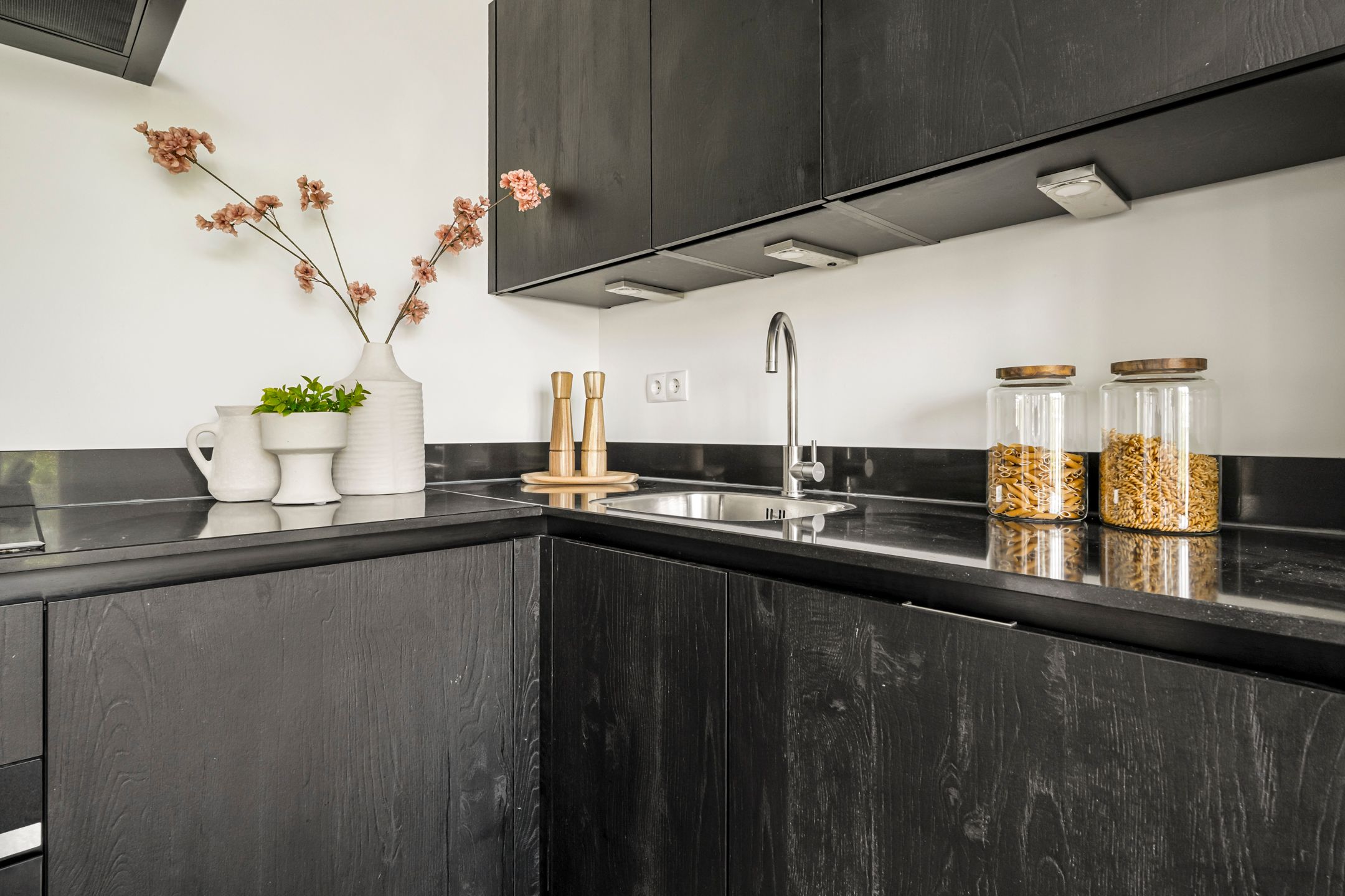 Photo 15 of Admiraal De Ruijterweg 155-4