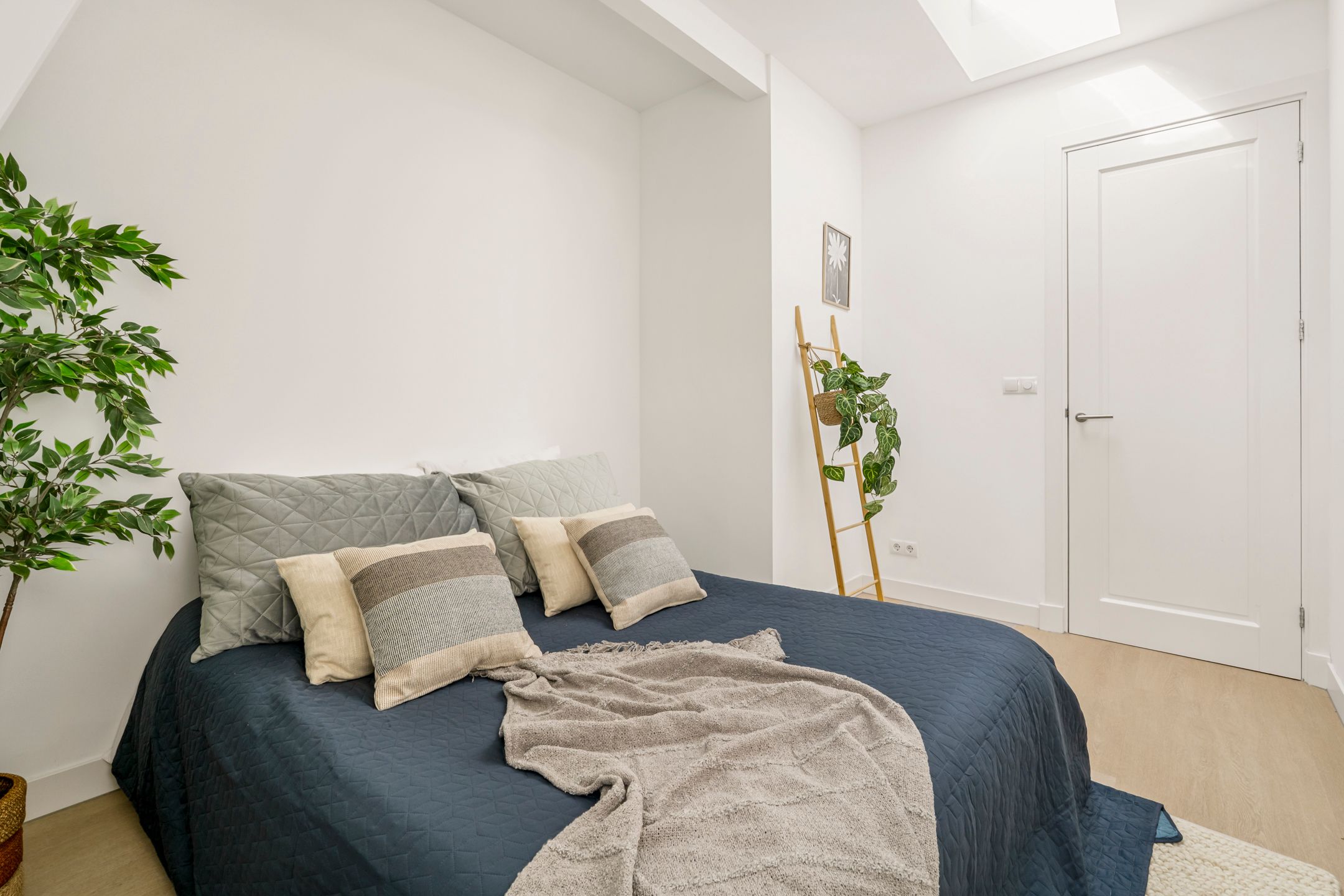 Photo 21 of Admiraal De Ruijterweg 155-4