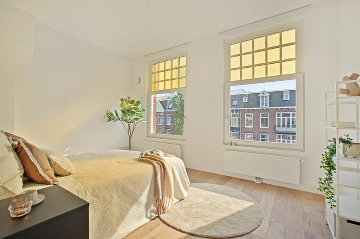 Photo 4 of Admiraal De Ruijterweg 155-3