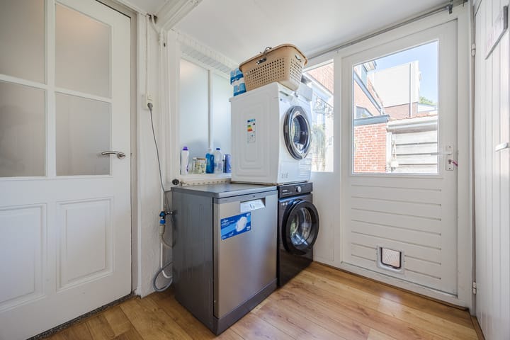 Photo 16 of Prins Bernhardlaan 49