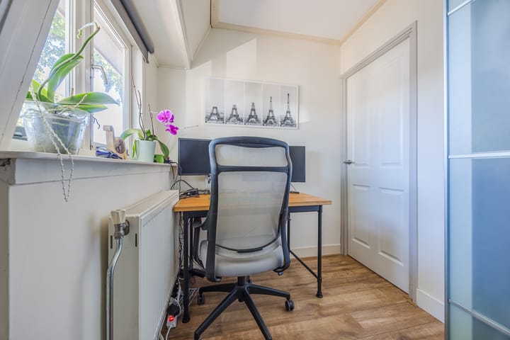 Photo 33 of Prins Bernhardlaan 49