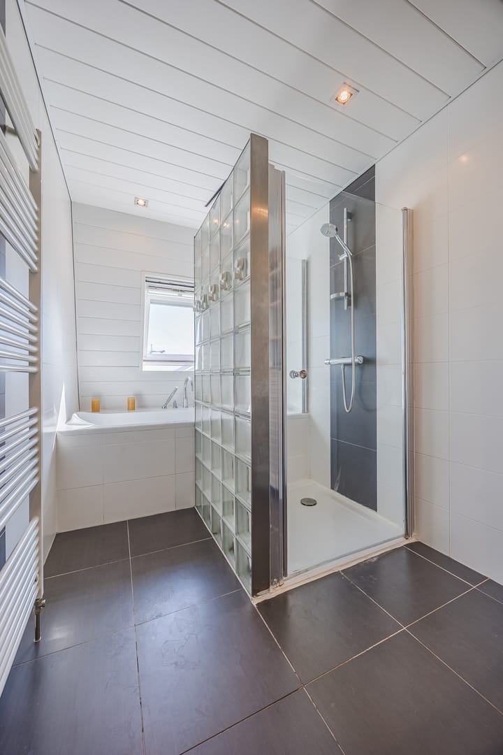 Photo 36 of Prins Bernhardlaan 49