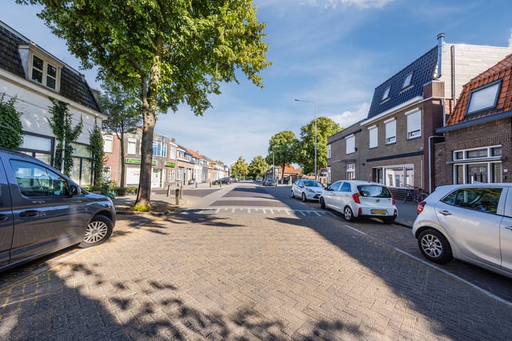 Photo 52 of Prins Bernhardlaan 49