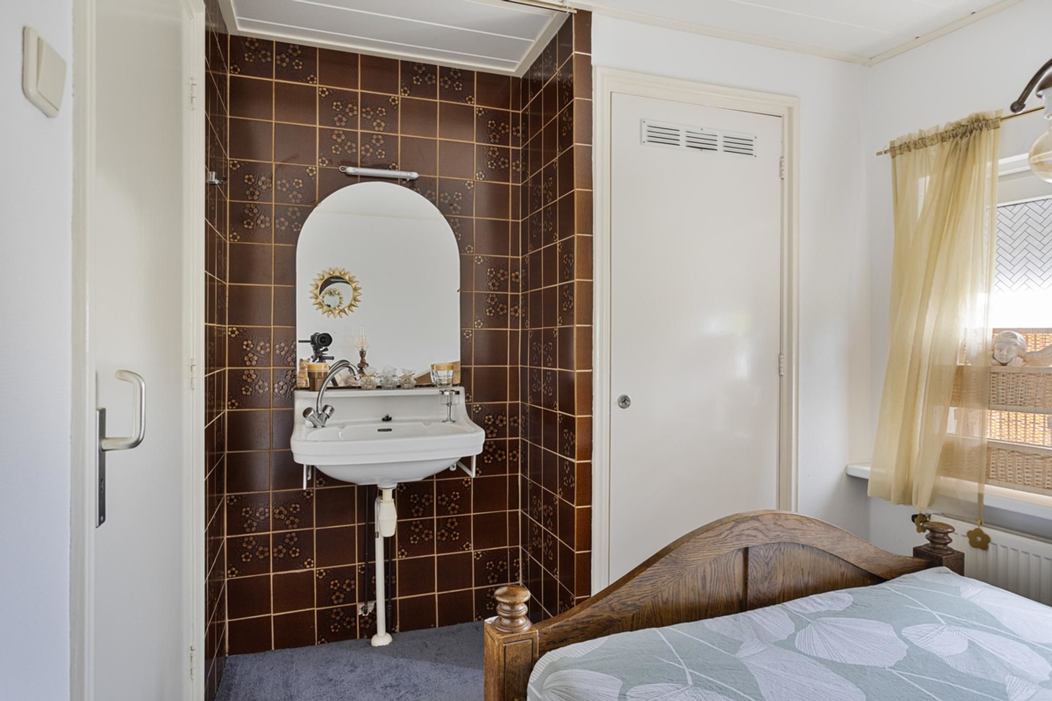 Foto 12 van Schipholtstraat 16-A