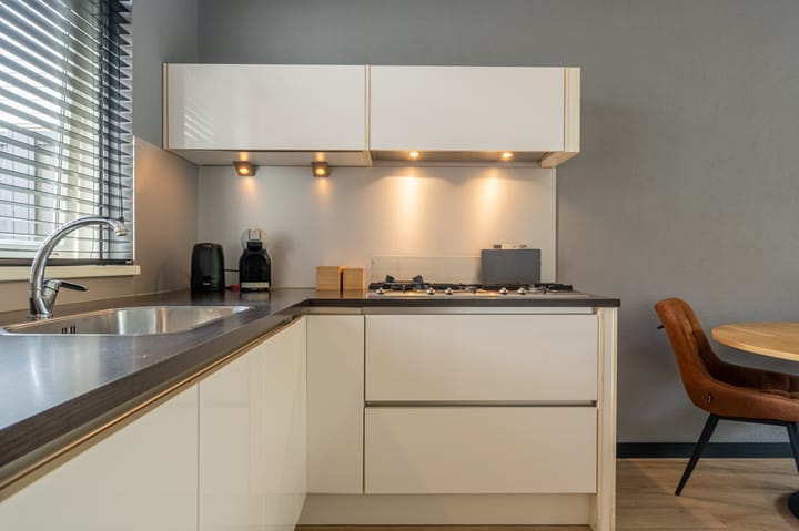 Photo 10 of Hoofdland 7