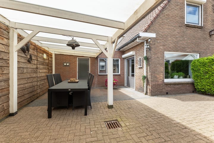 Foto 42 van Kerkweg 67