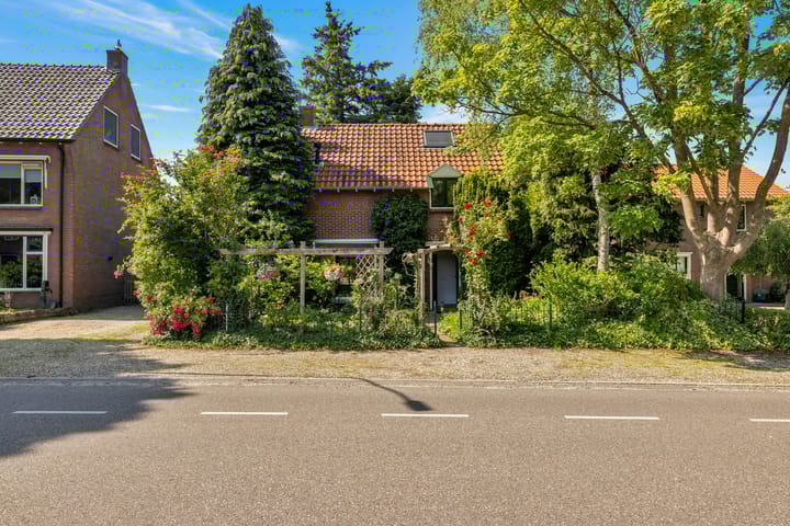 Photo 3 of Hoenderloseweg 36