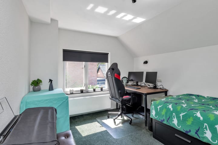 Foto 43 van Hoenderloseweg 36