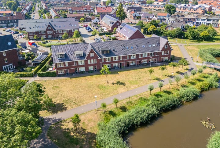 Photo 1 of Willem van de Veldestraat 37