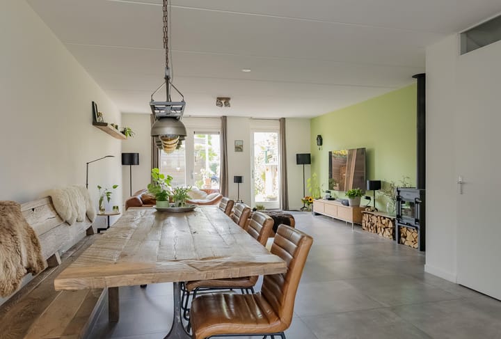 Photo 10 of Willem van de Veldestraat 37