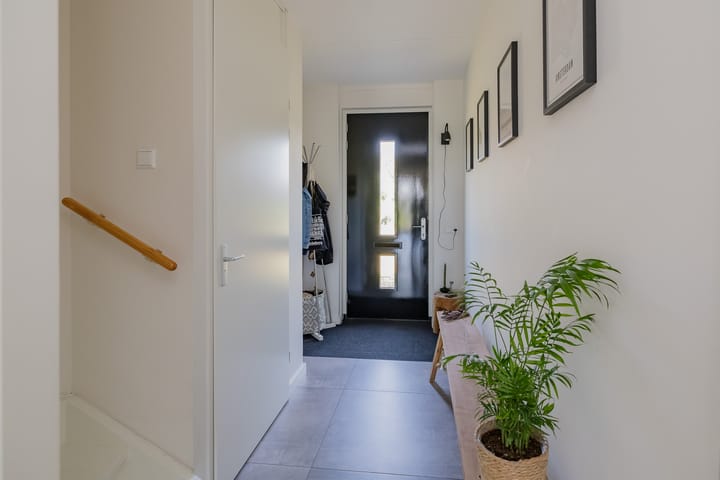 Photo 14 of Willem van de Veldestraat 37