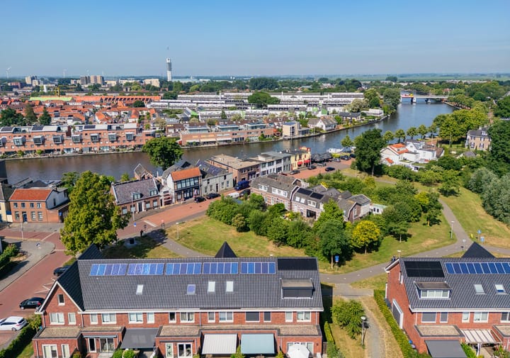 Photo 41 of Willem van de Veldestraat 37