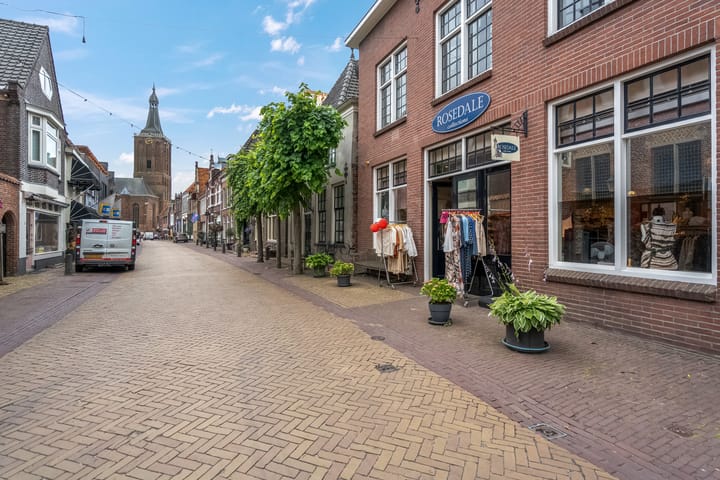 Foto 46 van Raamstraat 2