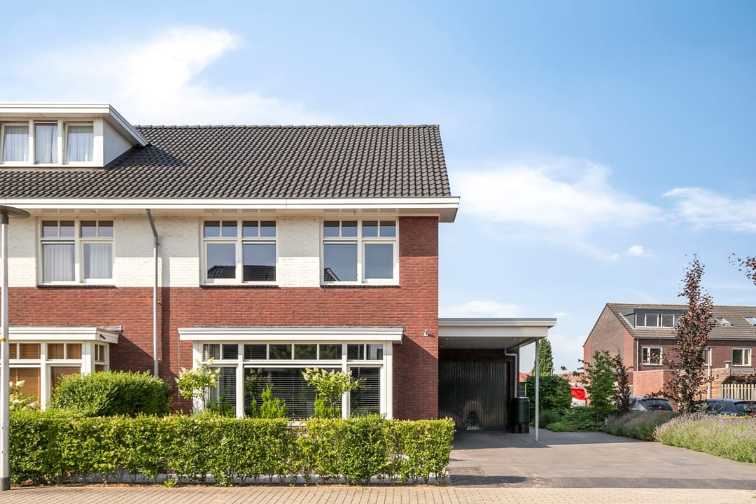 Photo 2 of Koestraat 22