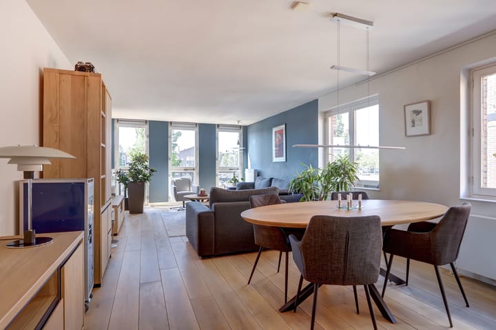 Foto 24 van Tenderstraat 2