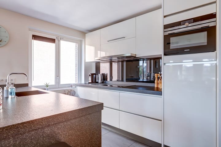 Foto 31 van Tenderstraat 2