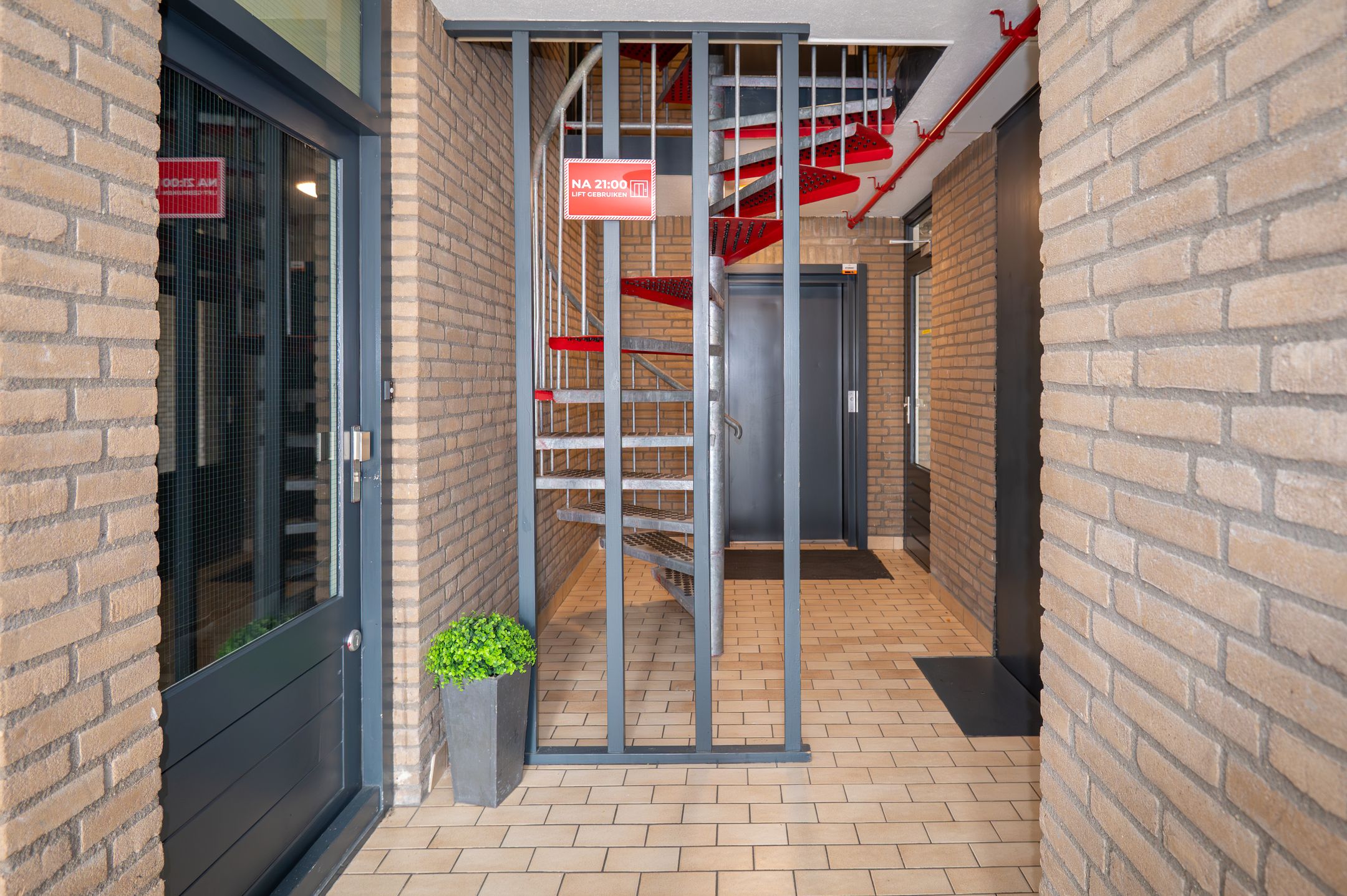 Photo 21 of Piusstraat 26-25