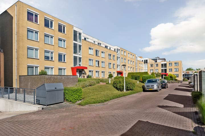 Photo 11 of Flitsstraat 28