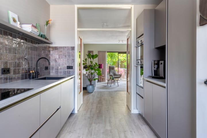 Foto 11 van Nieuwlandstraat 96