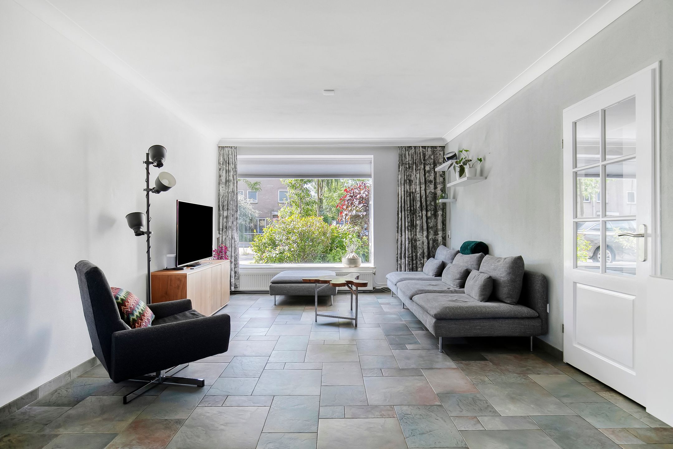 Foto 9 van Busweg 33