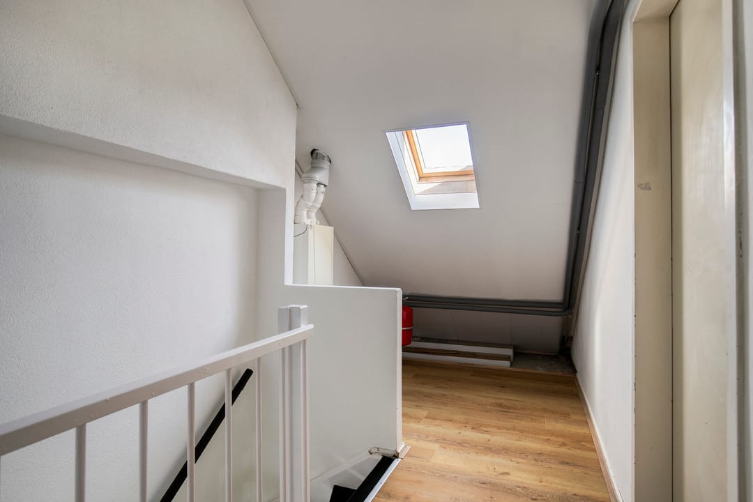 Foto 23 van Busweg 33