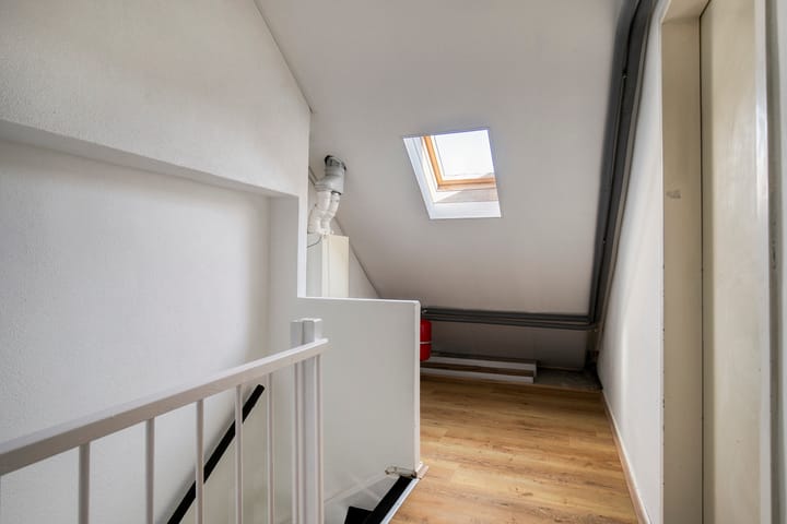 Foto 23 van Busweg 33