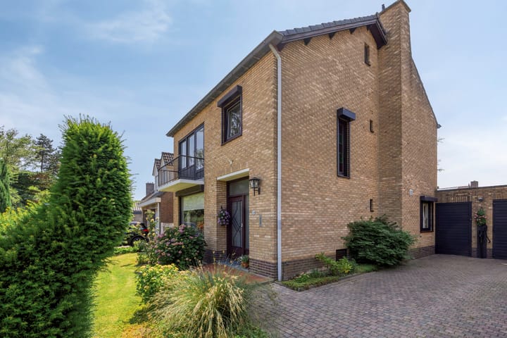 Foto 46 van Voerenweg 30