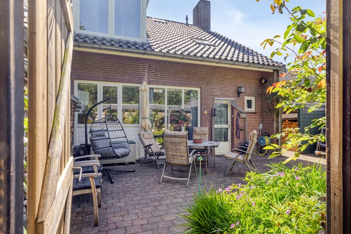 Photo 37 of Sleedoorn 21