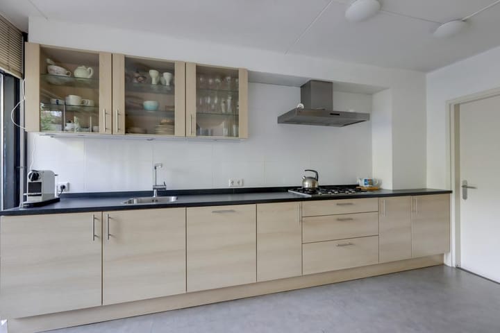 Photo 11 of Lepelaarstraat 12